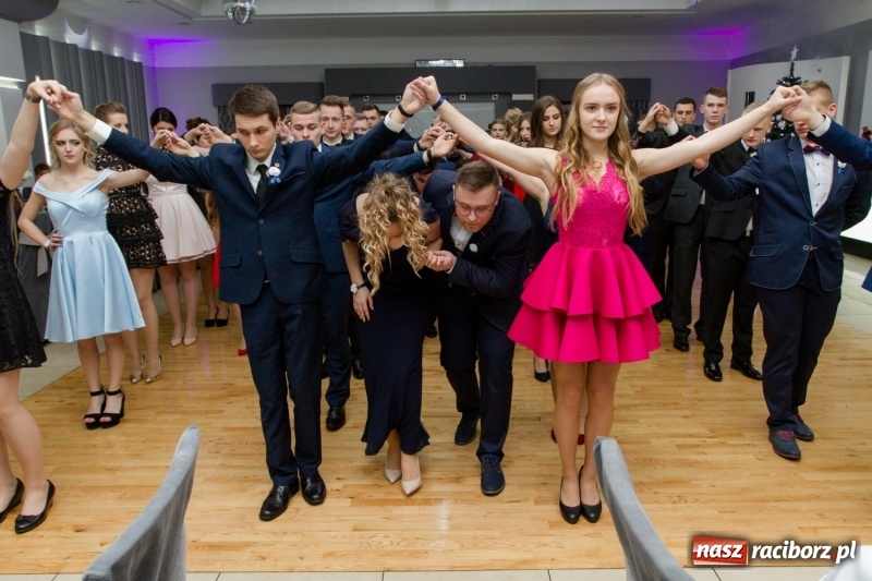 Zdjęcie w galerii na portalu naszraciborz.pl: Mechanik bawi się w Bravo FOTO i WIDEO wiadomości z regionu