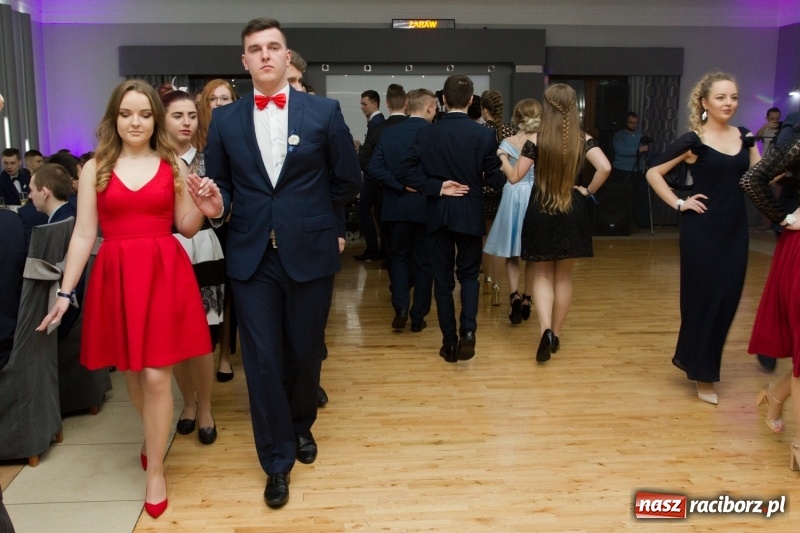 Zdjęcie w galerii na portalu naszraciborz.pl: Mechanik bawi się w Bravo FOTO i WIDEO wiadomości z regionu