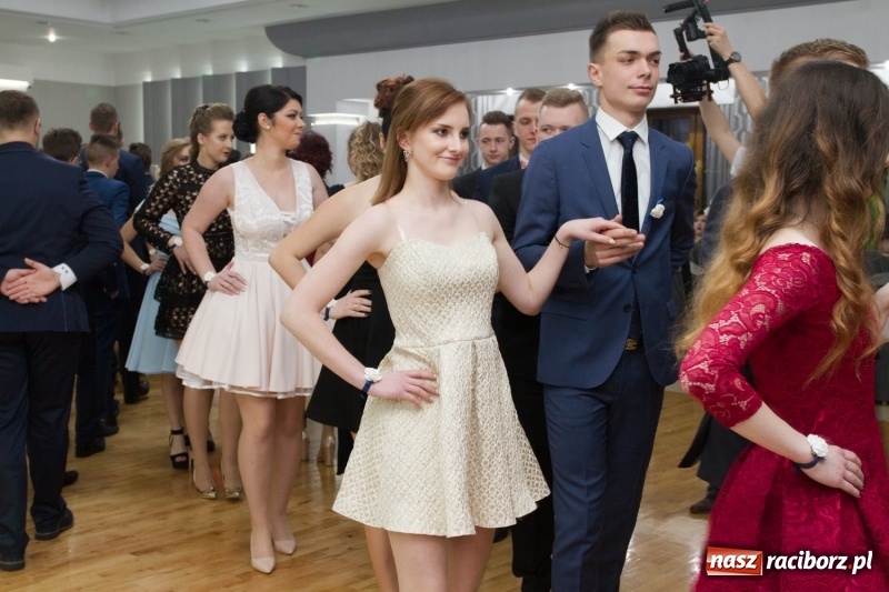 Zdjęcie w galerii na portalu naszraciborz.pl: Mechanik bawi się w Bravo FOTO i WIDEO wiadomości z regionu