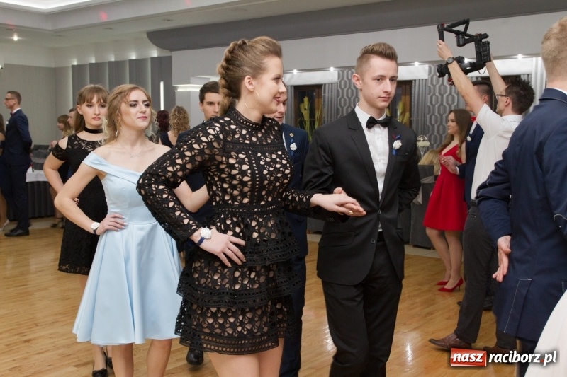 Zdjęcie w galerii na portalu naszraciborz.pl: Mechanik bawi się w Bravo FOTO i WIDEO wiadomości z regionu