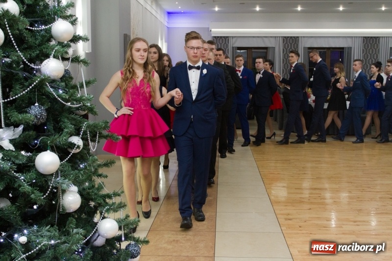 Zdjęcie w galerii na portalu naszraciborz.pl: Mechanik bawi się w Bravo FOTO i WIDEO wiadomości z regionu