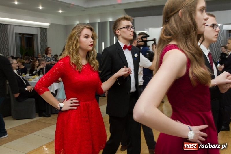 Zdjęcie w galerii na portalu naszraciborz.pl: Mechanik bawi się w Bravo FOTO i WIDEO wiadomości z regionu