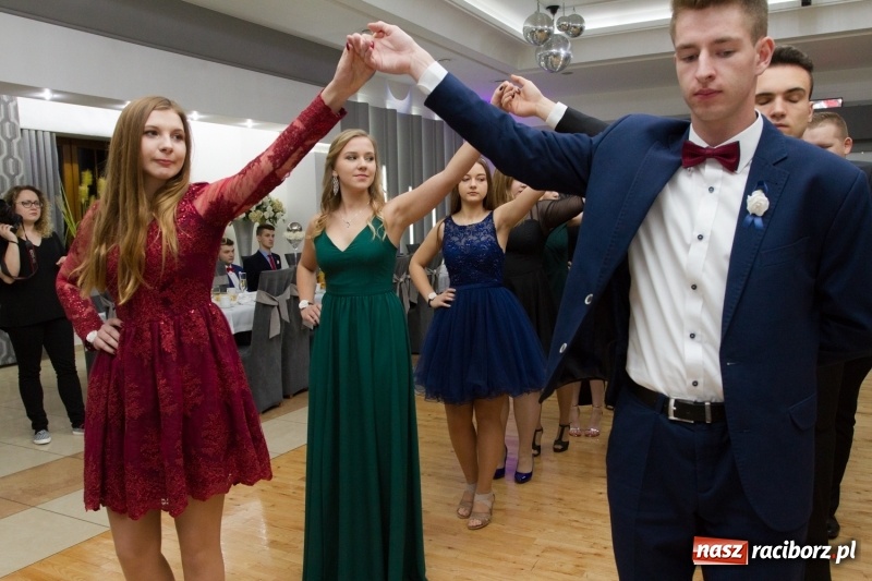 Zdjęcie w galerii na portalu naszraciborz.pl: Mechanik bawi się w Bravo FOTO i WIDEO wiadomości z regionu