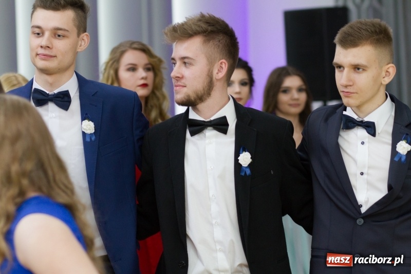 Zdjęcie w galerii na portalu naszraciborz.pl: Mechanik bawi się w Bravo FOTO i WIDEO wiadomości z regionu