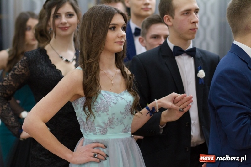 Zdjęcie w galerii na portalu naszraciborz.pl: Mechanik bawi się w Bravo FOTO i WIDEO wiadomości z regionu