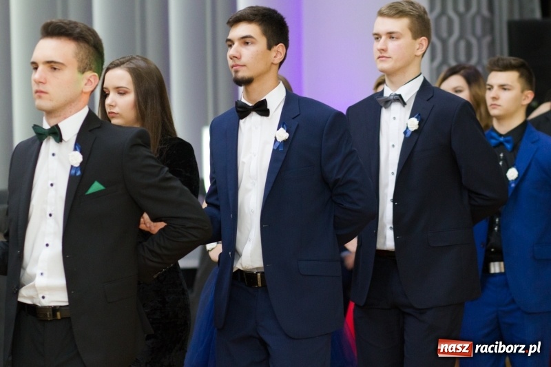 Zdjęcie w galerii na portalu naszraciborz.pl: Mechanik bawi się w Bravo FOTO i WIDEO wiadomości z regionu