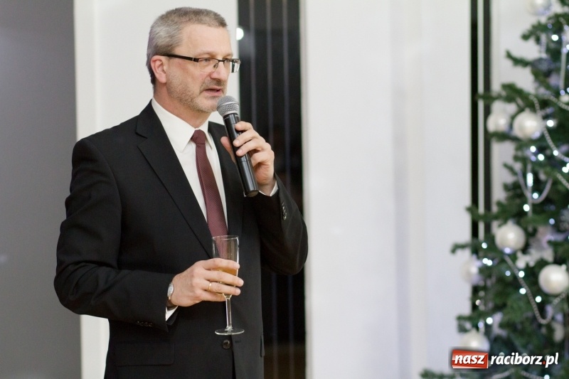 Zdjęcie w galerii na portalu naszraciborz.pl: Mechanik bawi się w Bravo FOTO i WIDEO wiadomości z regionu