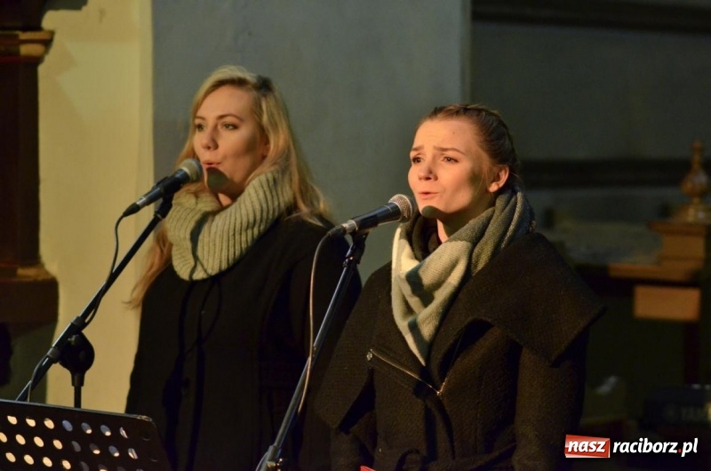 Zdjęcie w galerii na portalu naszraciborz.pl: Atlantyda koncertowała w kościele farnym wiadomości z regionu