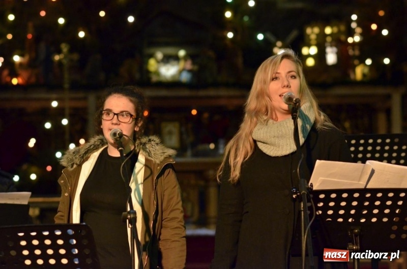 Zdjęcie w galerii na portalu naszraciborz.pl: Atlantyda koncertowała w kościele farnym wiadomości z regionu