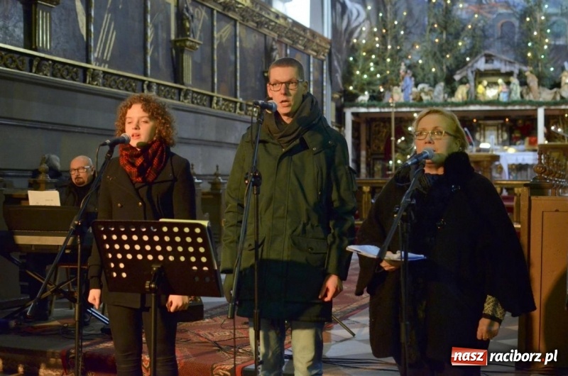 Zdjęcie w galerii na portalu naszraciborz.pl: Atlantyda koncertowała w kościele farnym wiadomości z regionu