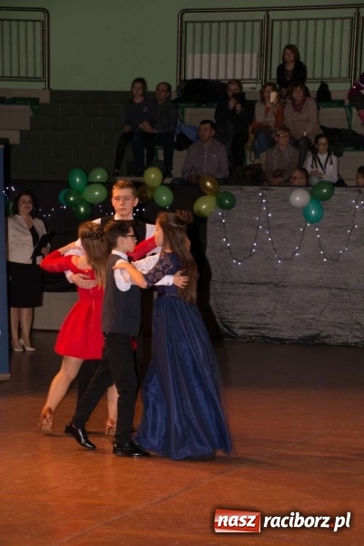 Zdjęcie w galerii na portalu naszraciborz.pl: XII Karnawałowa Rewia Tańca w Arenie Rafako wiadomości z regionu