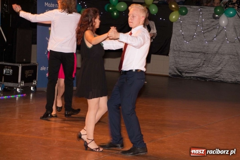 Zdjęcie w galerii na portalu naszraciborz.pl: XII Karnawałowa Rewia Tańca w Arenie Rafako wiadomości z regionu