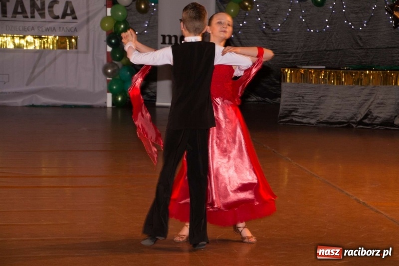 Zdjęcie w galerii na portalu naszraciborz.pl: XII Karnawałowa Rewia Tańca w Arenie Rafako wiadomości z regionu