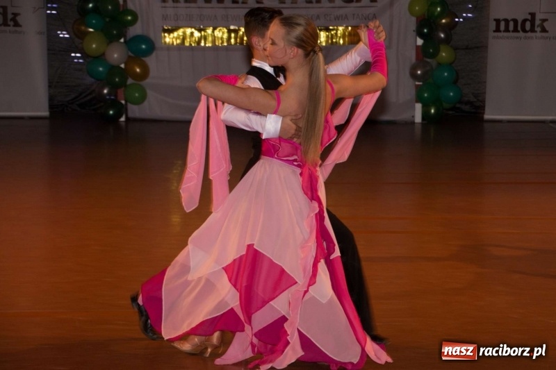 Zdjęcie w galerii na portalu naszraciborz.pl: XII Karnawałowa Rewia Tańca w Arenie Rafako wiadomości z regionu