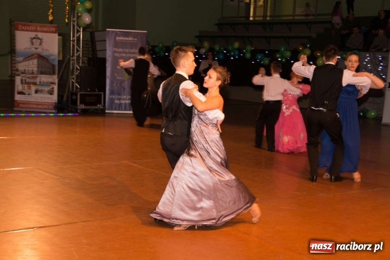 Zdjęcie w galerii na portalu naszraciborz.pl: XII Karnawałowa Rewia Tańca w Arenie Rafako wiadomości z regionu