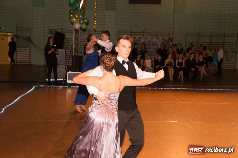 Zdjęcie w galerii na portalu naszraciborz.pl: XII Karnawałowa Rewia Tańca w Arenie Rafako wiadomości z regionu