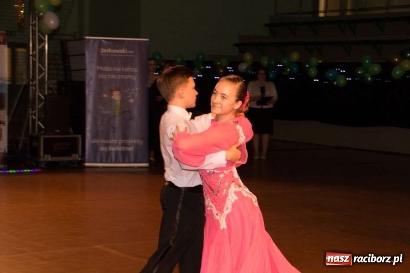 Zdjęcie w galerii na portalu naszraciborz.pl: XII Karnawałowa Rewia Tańca w Arenie Rafako wiadomości z regionu