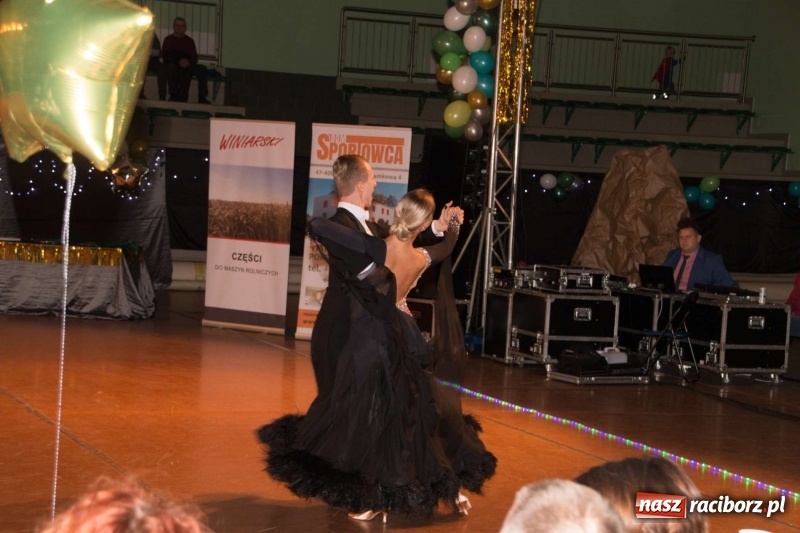 Zdjęcie w galerii na portalu naszraciborz.pl: XII Karnawałowa Rewia Tańca w Arenie Rafako wiadomości z regionu