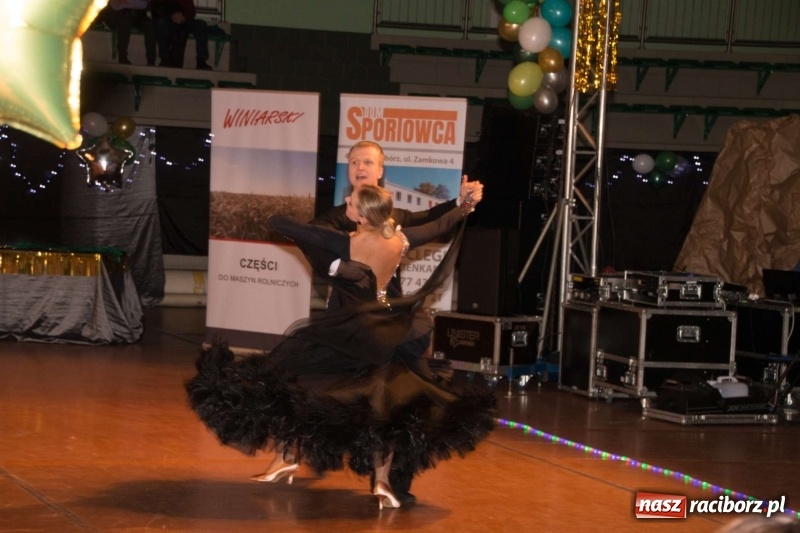 Zdjęcie w galerii na portalu naszraciborz.pl: XII Karnawałowa Rewia Tańca w Arenie Rafako wiadomości z regionu