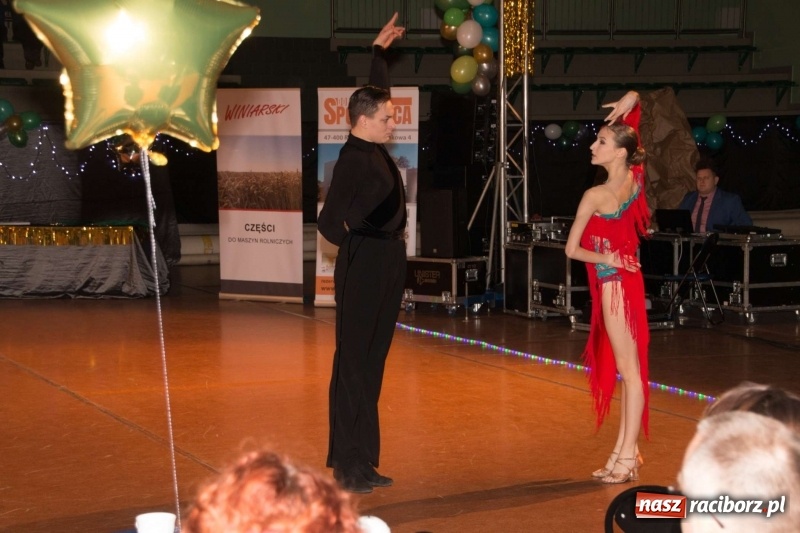 Zdjęcie w galerii na portalu naszraciborz.pl: XII Karnawałowa Rewia Tańca w Arenie Rafako wiadomości z regionu