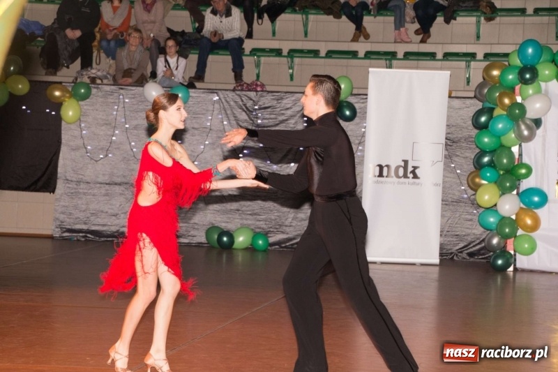 Zdjęcie w galerii na portalu naszraciborz.pl: XII Karnawałowa Rewia Tańca w Arenie Rafako wiadomości z regionu