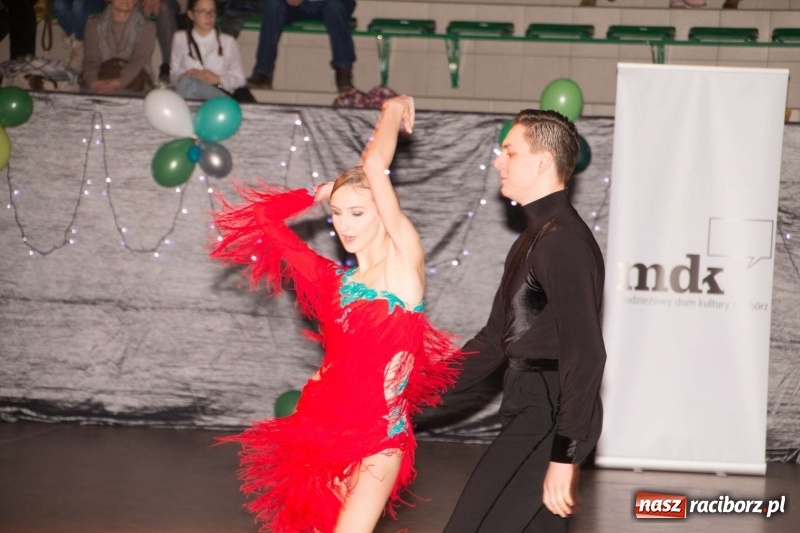 Zdjęcie w galerii na portalu naszraciborz.pl: XII Karnawałowa Rewia Tańca w Arenie Rafako wiadomości z regionu