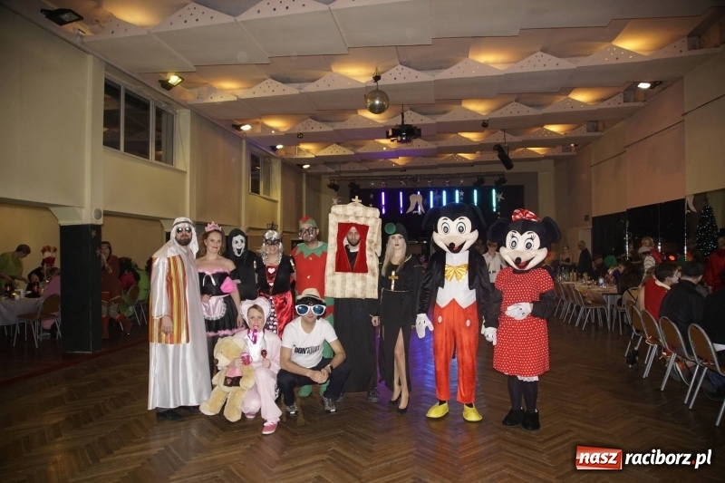 Zdjęcie w galerii na portalu naszraciborz.pl: Doroczny bal maskowy UKS Krzanowice  wiadomości z regionu