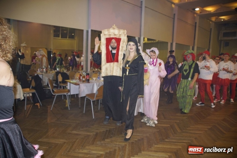 Zdjęcie w galerii na portalu naszraciborz.pl: Doroczny bal maskowy UKS Krzanowice  wiadomości z regionu