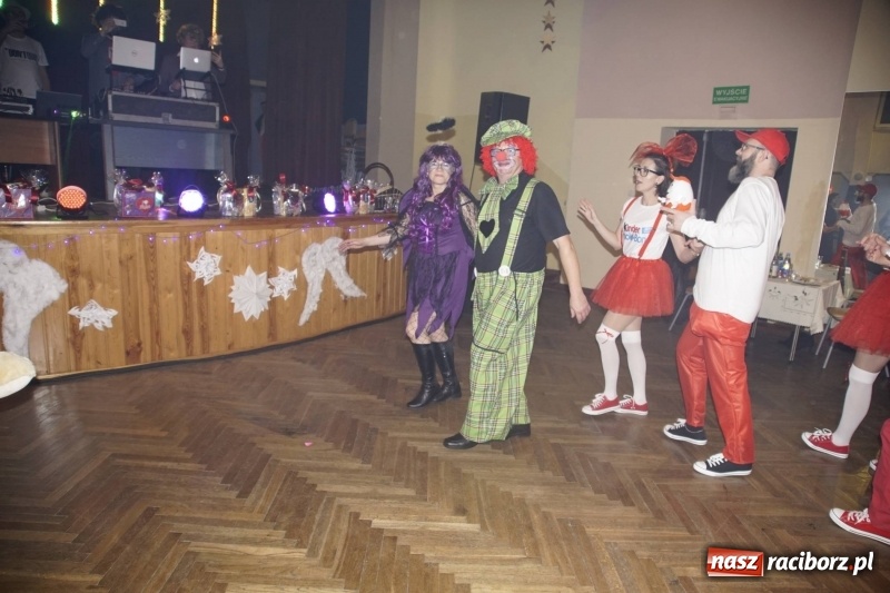 Zdjęcie w galerii na portalu naszraciborz.pl: Doroczny bal maskowy UKS Krzanowice  wiadomości z regionu
