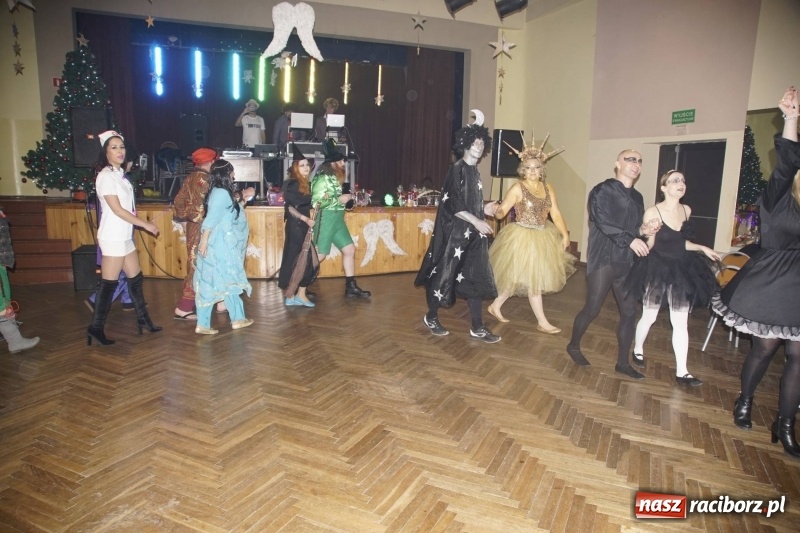 Zdjęcie w galerii na portalu naszraciborz.pl: Doroczny bal maskowy UKS Krzanowice  wiadomości z regionu