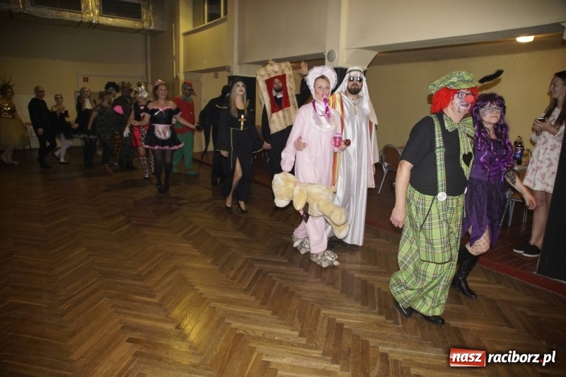 Zdjęcie w galerii na portalu naszraciborz.pl: Doroczny bal maskowy UKS Krzanowice  wiadomości z regionu