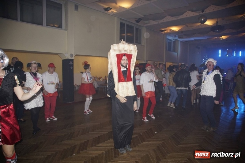 Zdjęcie w galerii na portalu naszraciborz.pl: Doroczny bal maskowy UKS Krzanowice  wiadomości z regionu