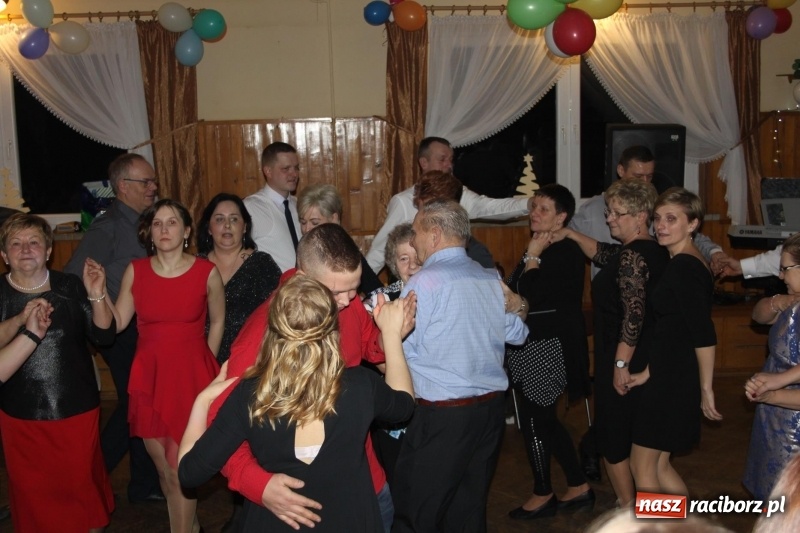 Zdjęcie w galerii na portalu naszraciborz.pl: LKS Wojnowice bawi się w karnawale  wiadomości z regionu