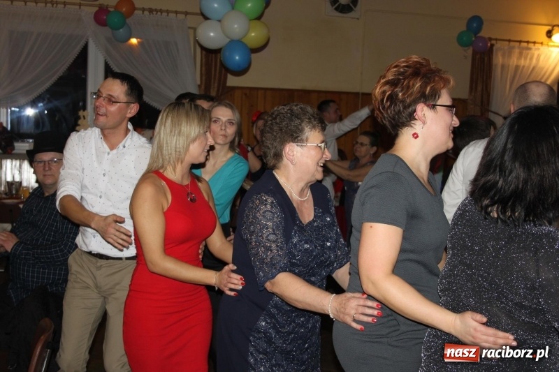 Zdjęcie w galerii na portalu naszraciborz.pl: LKS Wojnowice bawi się w karnawale  wiadomości z regionu