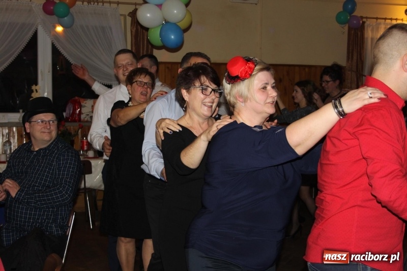 Zdjęcie w galerii na portalu naszraciborz.pl: LKS Wojnowice bawi się w karnawale  wiadomości z regionu