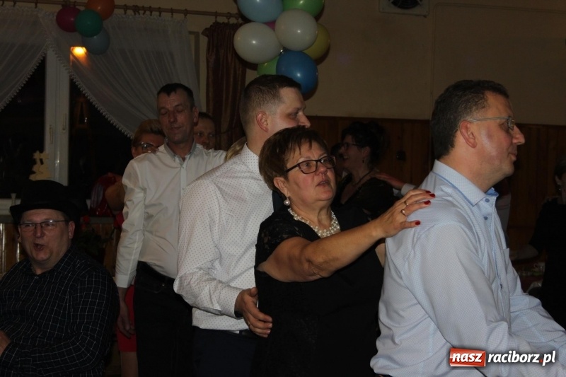 Zdjęcie w galerii na portalu naszraciborz.pl: LKS Wojnowice bawi się w karnawale  wiadomości z regionu