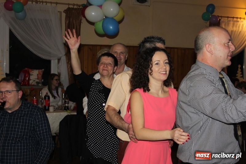 Zdjęcie w galerii na portalu naszraciborz.pl: LKS Wojnowice bawi się w karnawale  wiadomości z regionu