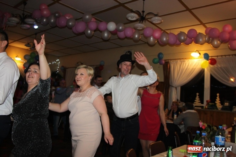 Zdjęcie w galerii na portalu naszraciborz.pl: LKS Wojnowice bawi się w karnawale  wiadomości z regionu