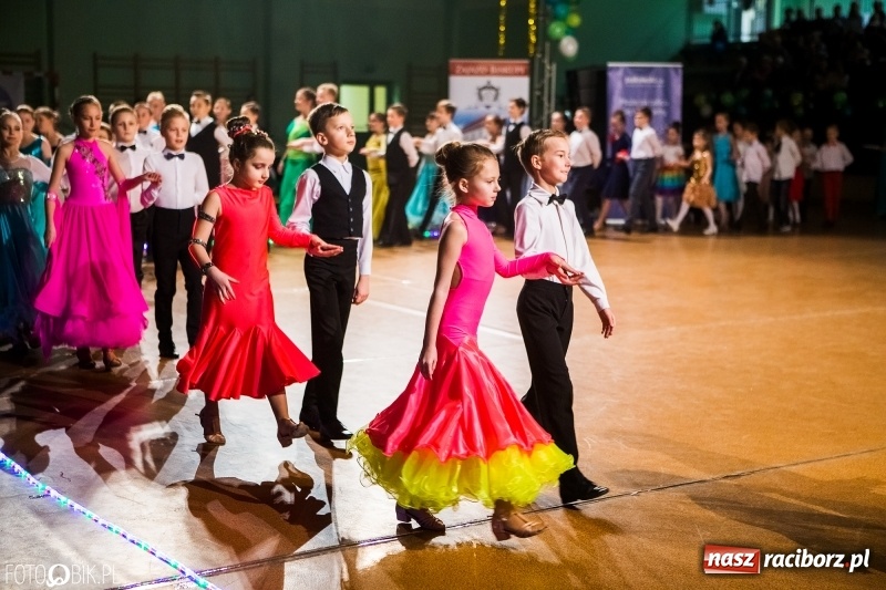 Zdjęcie w galerii na portalu naszraciborz.pl: Dziecięca Rewia Tańca w Arenie Rafako wiadomości z regionu