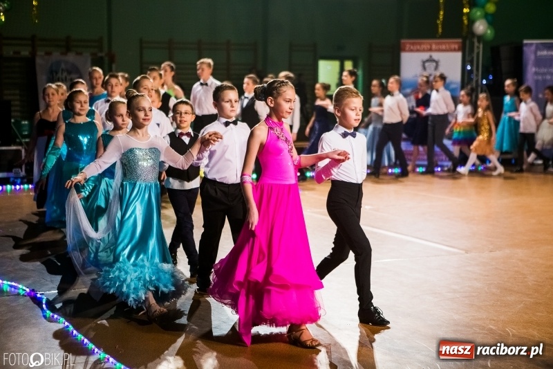 Zdjęcie w galerii na portalu naszraciborz.pl: Dziecięca Rewia Tańca w Arenie Rafako wiadomości z regionu