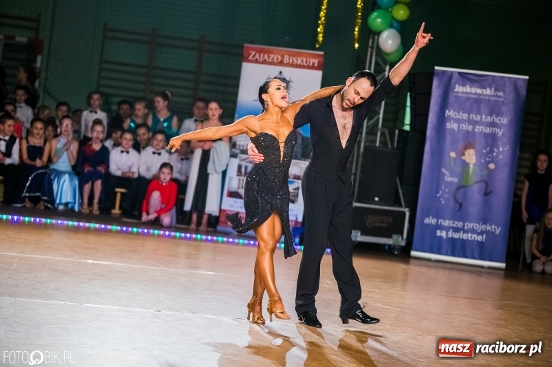 Zdjęcie w galerii na portalu naszraciborz.pl: Dziecięca Rewia Tańca w Arenie Rafako wiadomości z regionu