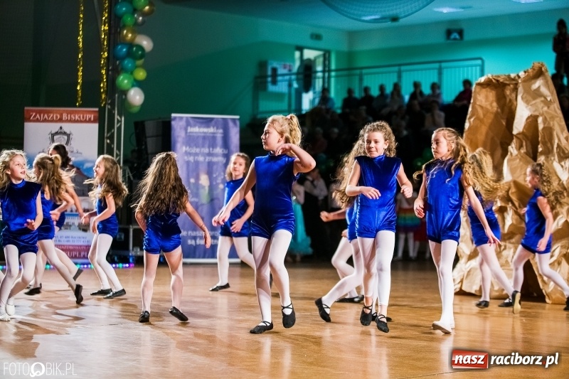 Zdjęcie w galerii na portalu naszraciborz.pl: Dziecięca Rewia Tańca w Arenie Rafako wiadomości z regionu