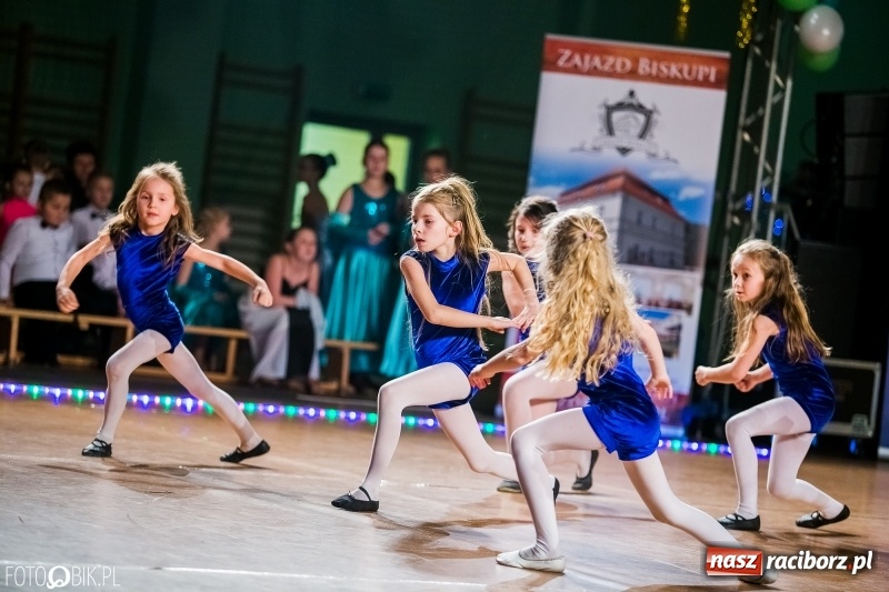 Zdjęcie w galerii na portalu naszraciborz.pl: Dziecięca Rewia Tańca w Arenie Rafako wiadomości z regionu
