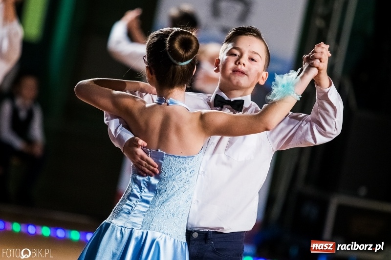 Zdjęcie w galerii na portalu naszraciborz.pl: Dziecięca Rewia Tańca w Arenie Rafako wiadomości z regionu
