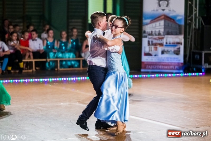 Zdjęcie w galerii na portalu naszraciborz.pl: Dziecięca Rewia Tańca w Arenie Rafako wiadomości z regionu