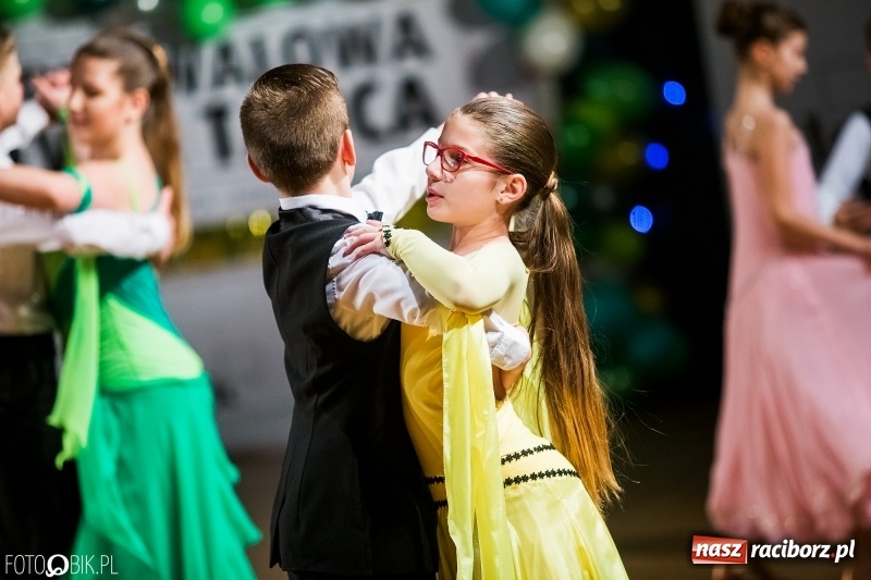Zdjęcie w galerii na portalu naszraciborz.pl: Dziecięca Rewia Tańca w Arenie Rafako wiadomości z regionu