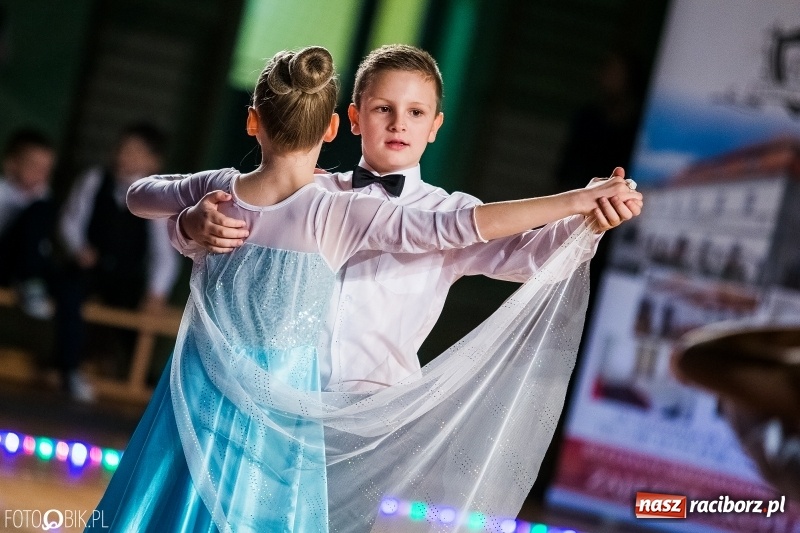 Zdjęcie w galerii na portalu naszraciborz.pl: Dziecięca Rewia Tańca w Arenie Rafako wiadomości z regionu