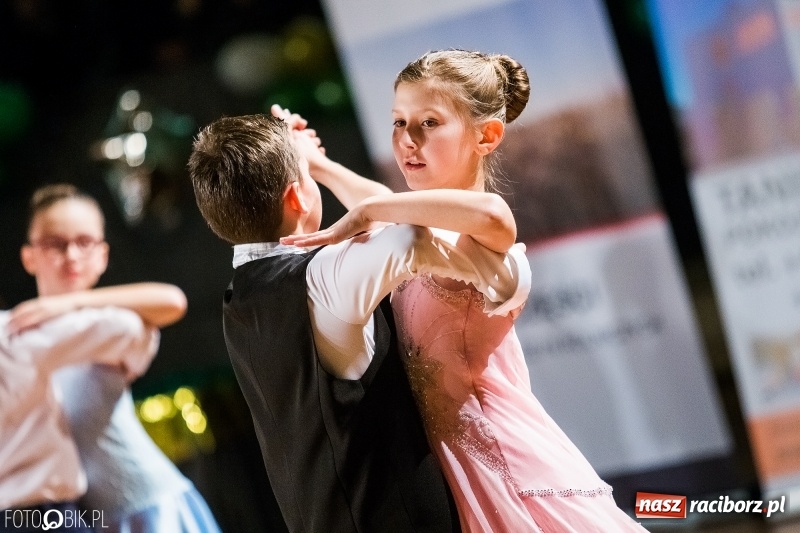 Zdjęcie w galerii na portalu naszraciborz.pl: Dziecięca Rewia Tańca w Arenie Rafako wiadomości z regionu