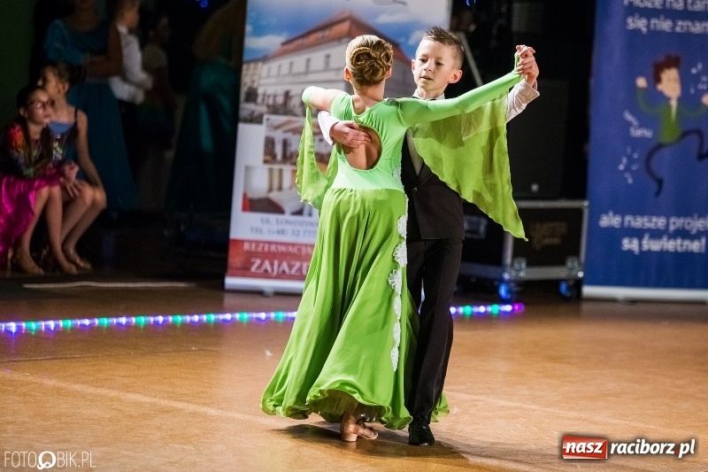 Zdjęcie w galerii na portalu naszraciborz.pl: Dziecięca Rewia Tańca w Arenie Rafako wiadomości z regionu