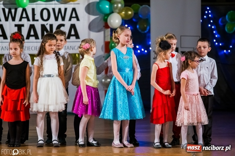 Zdjęcie w galerii na portalu naszraciborz.pl: Dziecięca Rewia Tańca w Arenie Rafako wiadomości z regionu